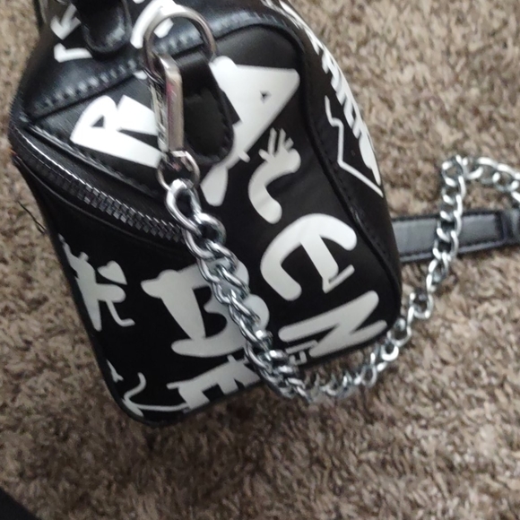 Purse - Picture 3 of 4